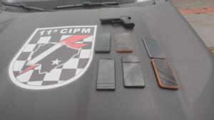 Suspeitos tentam fugir, mas são presos após roubo com simulacro de revólver no Monte Castelo