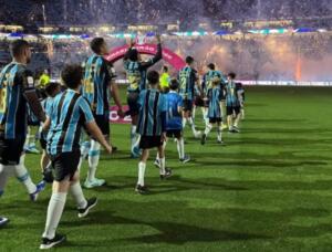 Grêmio vence a 2ªseguida, supera o Atheltico-PR e deixa a zona de rebaixamento do Brasileirão