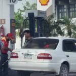 Motoristas cruzam fronteira para abastecer em Corumbá após crise de combustível na Bolívia