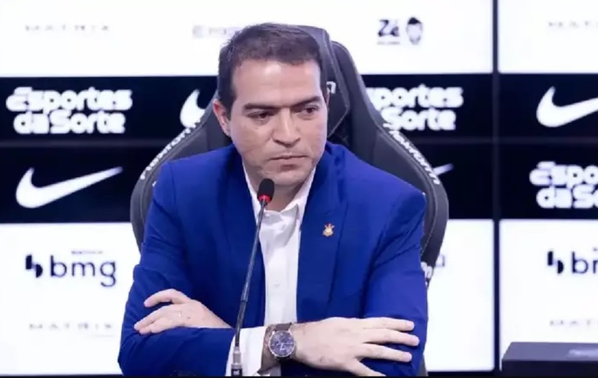 Marcelo Paz deixa o Corinthians após pressão e protestos da torcida