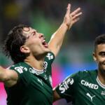 Palmeiras faz 4, atropela o Corinthians e ganha moral para decisão na Libertadores