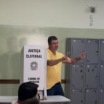 Tenho convicção na vitória do Flávio, diz Riedel ao votar no 2º turno