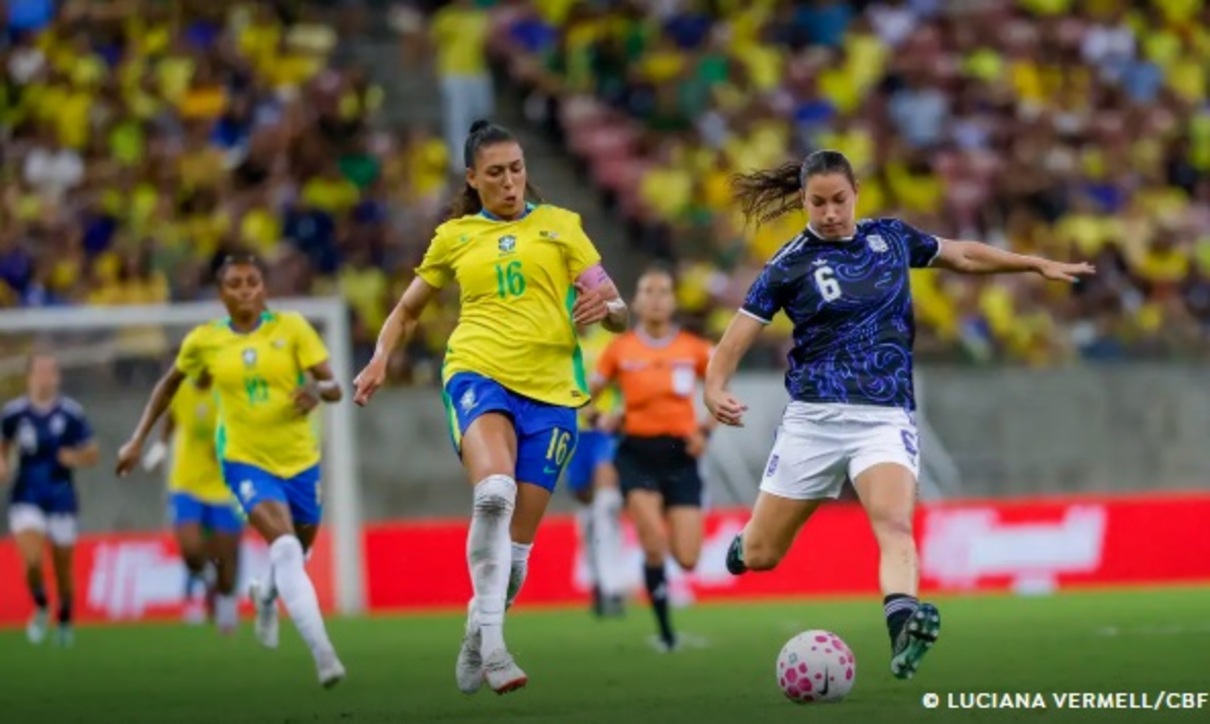 Empate com Argentina conclui período de testes na seleção feminina