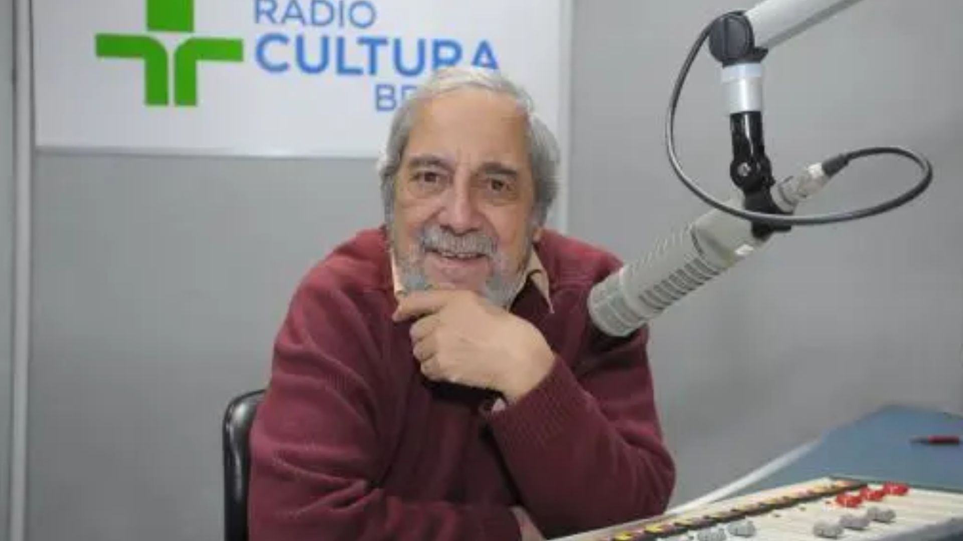 Crítico e produtor musical, Solano Ribeiro morre aos 87 anos