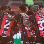 Vitória empata com Athletico e perde chance de abrir vantagem na luta contra a queda